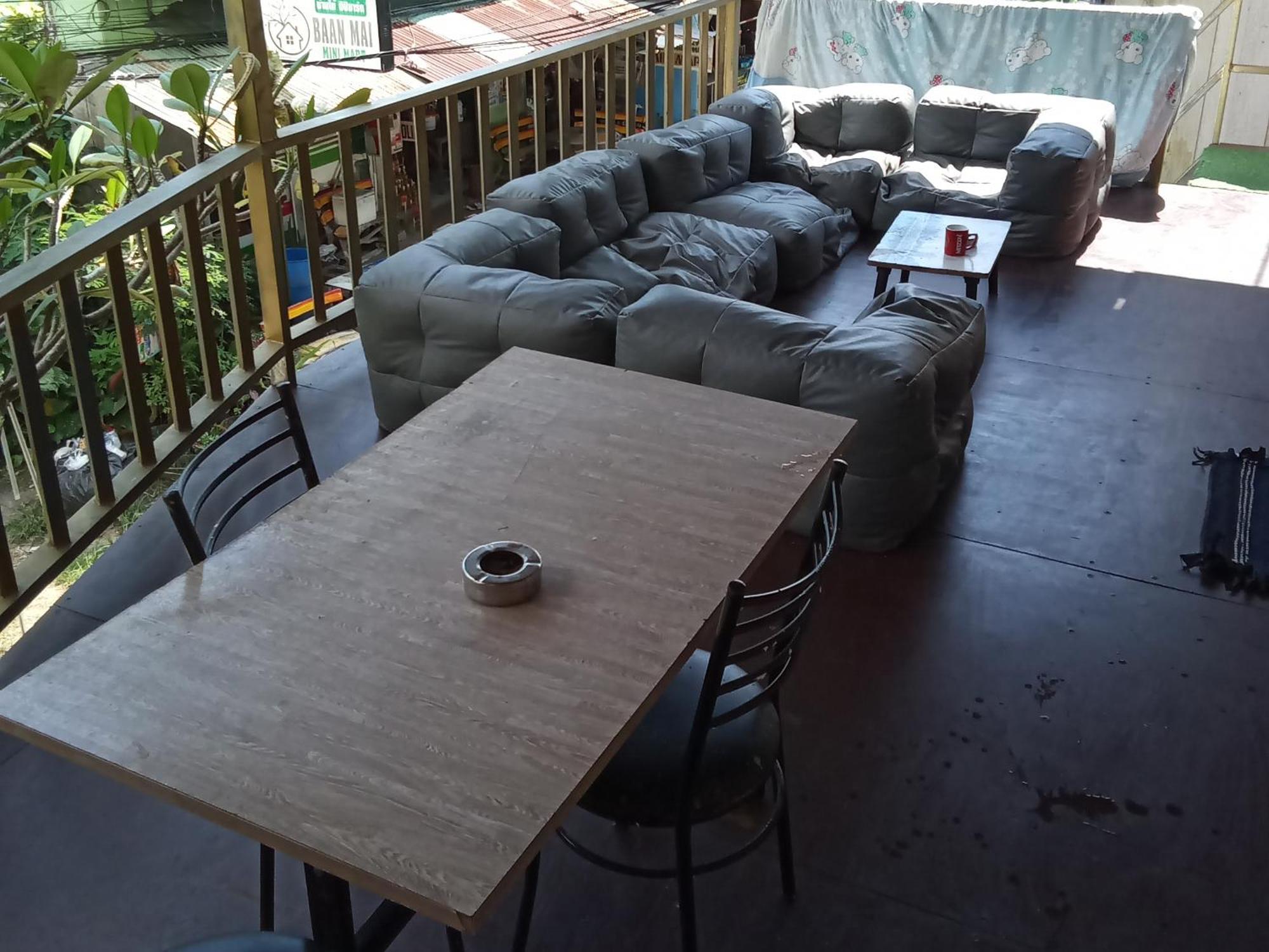 Crazy Monkey Hotel Trat Kültér fotó
